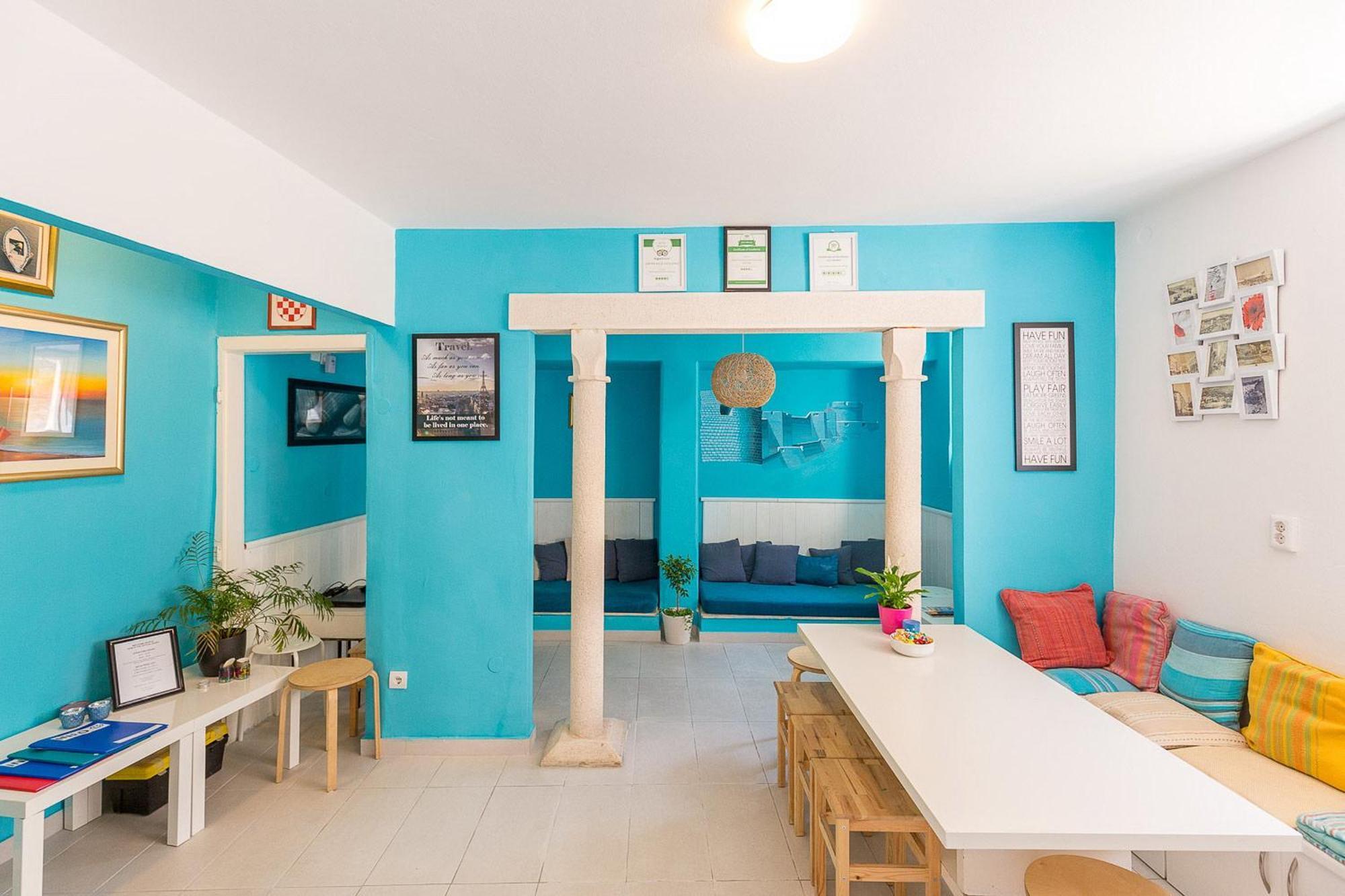 City Walls Hostel Дубровник Екстериор снимка